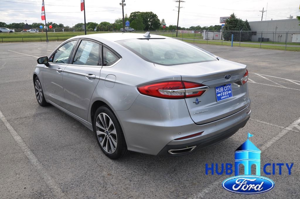 Used 2020 Ford Fusion SE AWD/4WD image 3