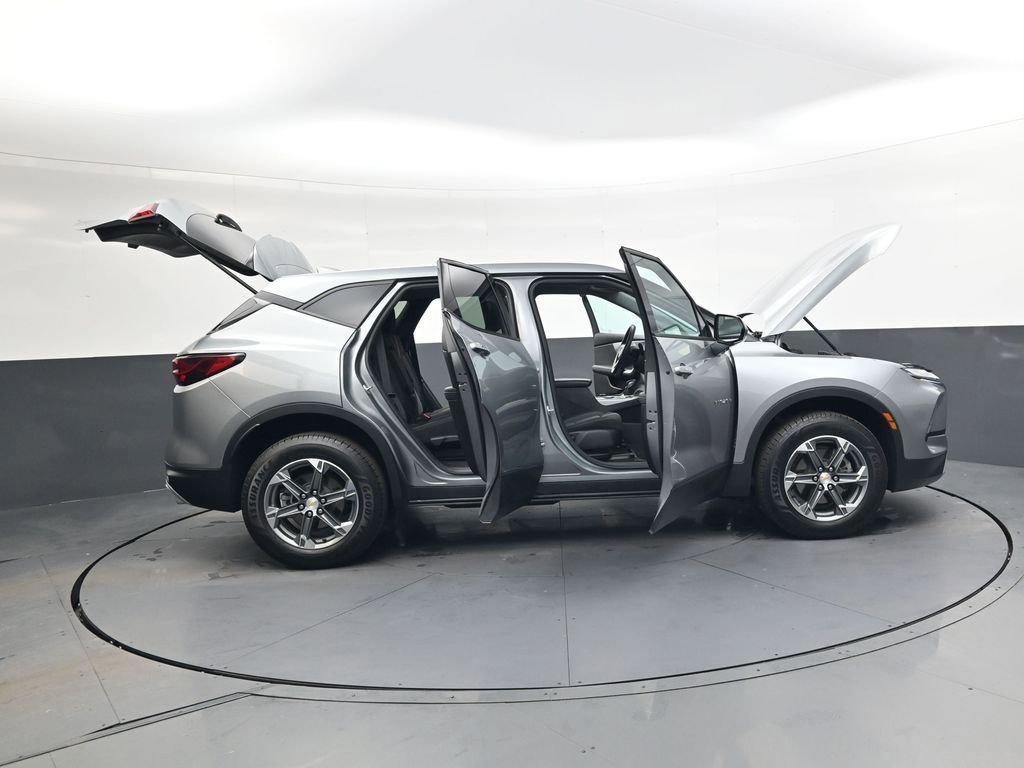 Used 2023 Chevrolet Blazer LT w/ Driver Confidence Package image 33