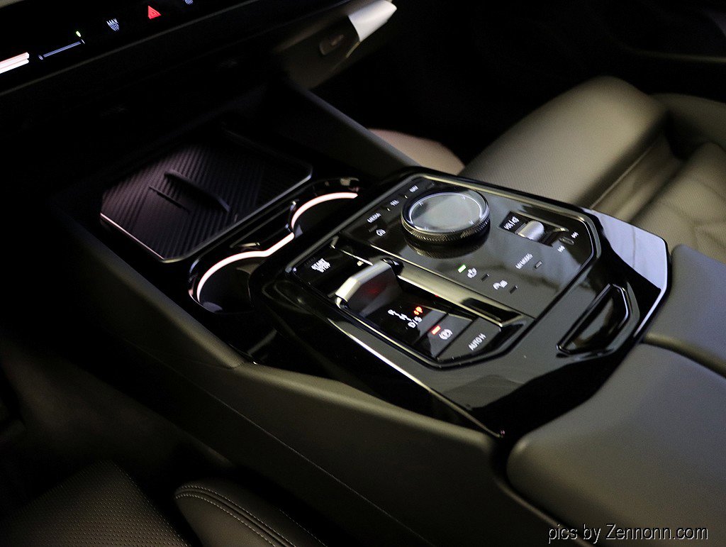 New 2026 BMW 530i xDrive w/ M Sport Package image 24