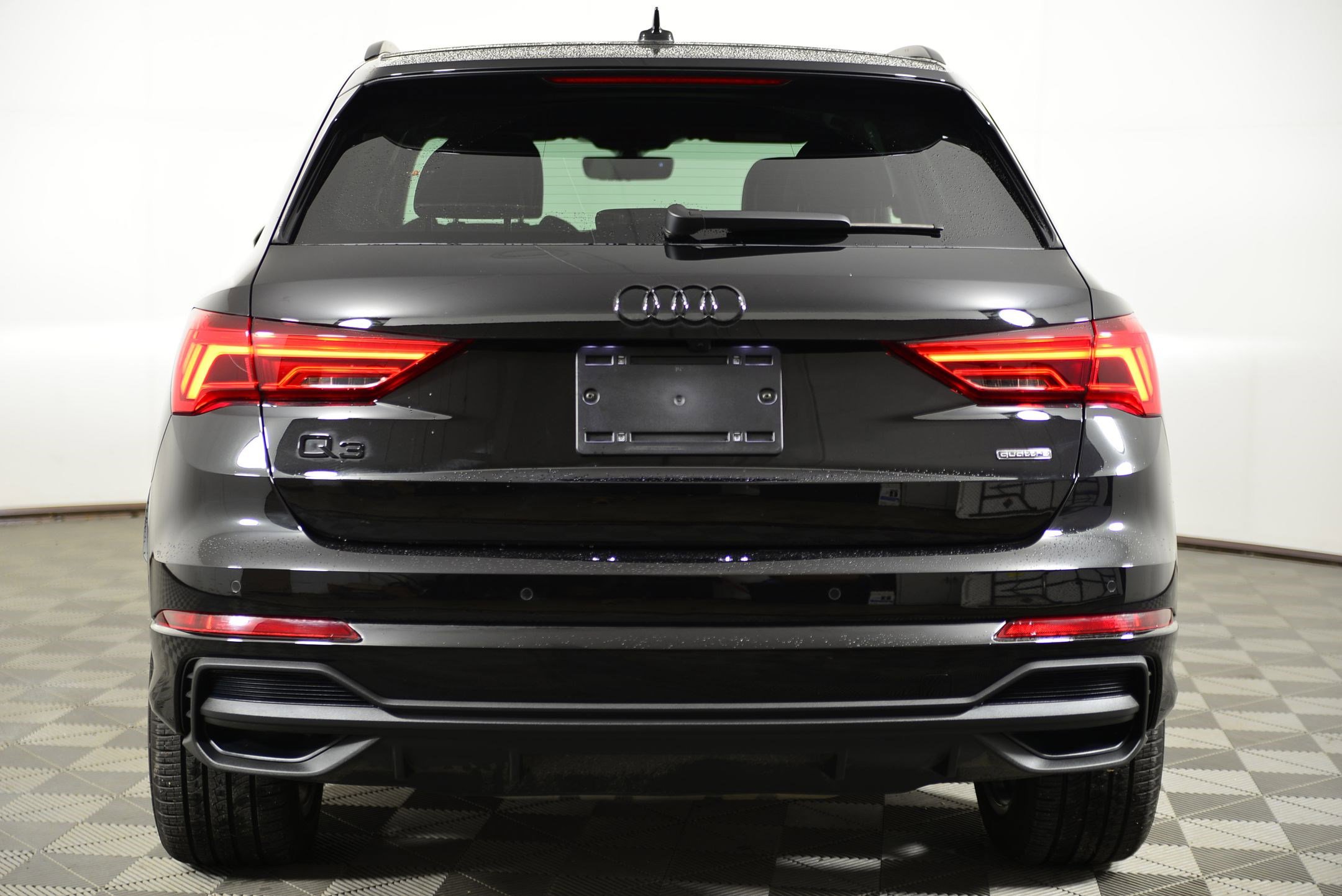 Certified 2025 Audi Q3 2.0T Premium Plus w/ Premium Plus Package image 8