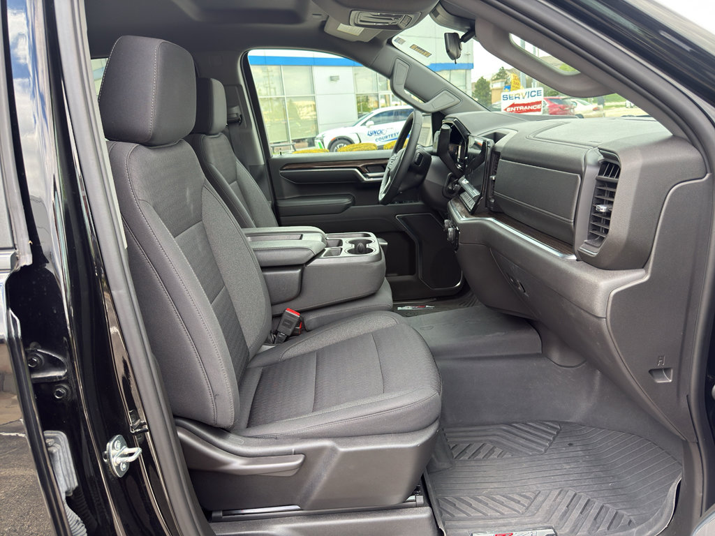 Used 2023 Chevrolet Silverado 1500 RST w/ Z71 Off-Road Package AWD/4WD image 44