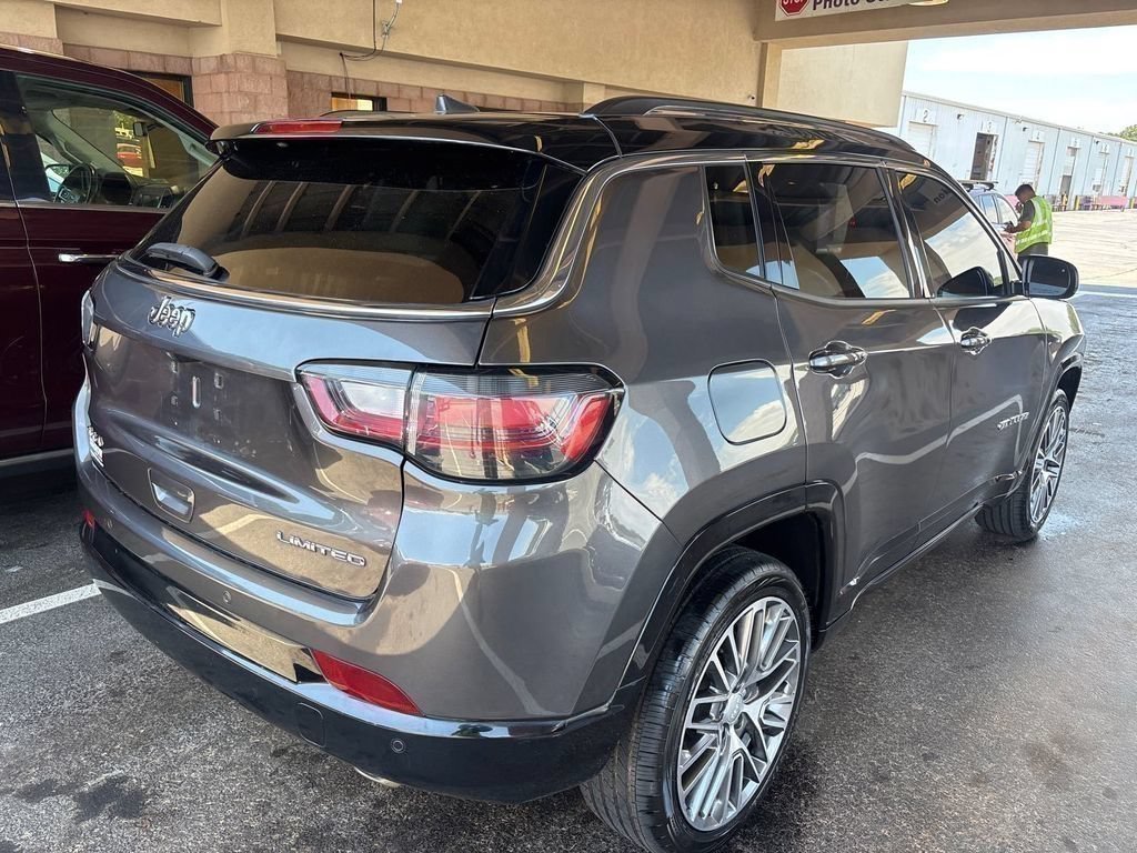 Used 2022 Jeep Compass Limited w/ Elite Group AWD/4WD image 2
