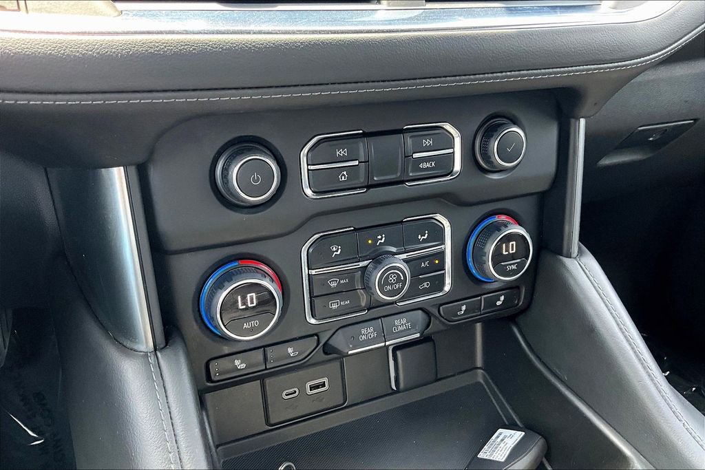 Used 2022 Chevrolet Tahoe Z71 w/ Luxury Package image 14