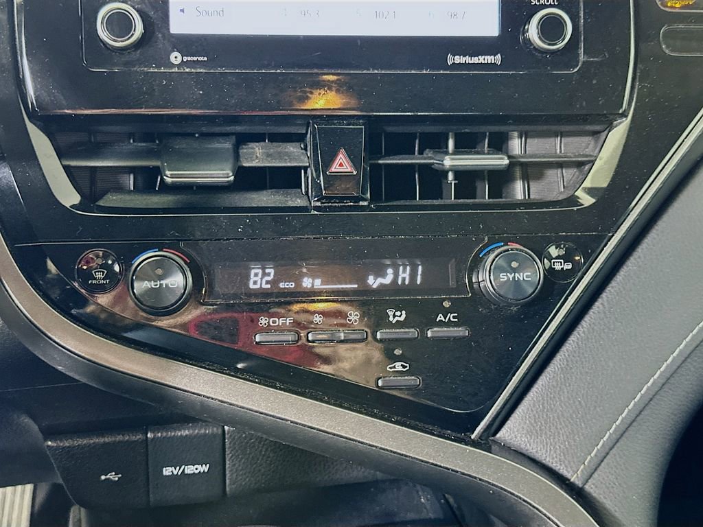 Used 2022 Toyota Camry SE image 26