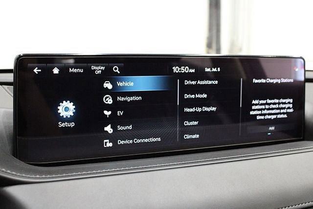 Used 2023 Genesis G80 Base image 42