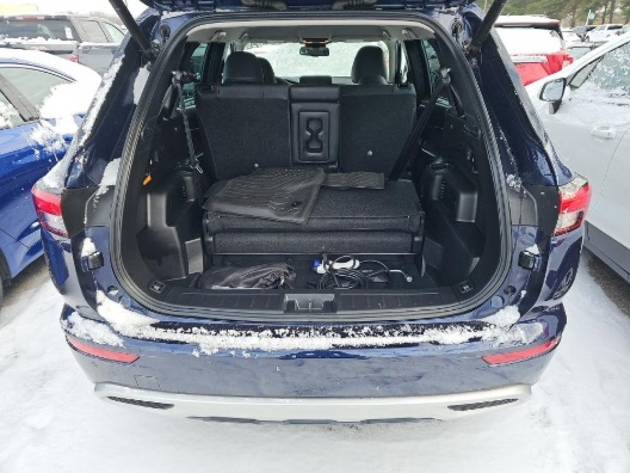 Used 2023 Mitsubishi Outlander SEL image 25