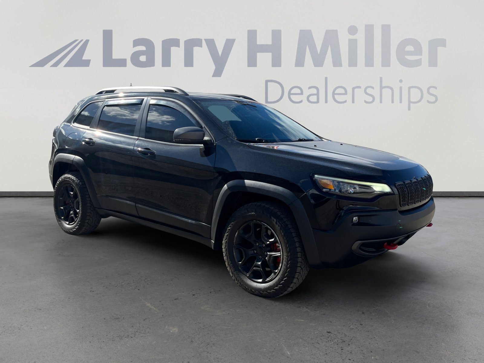 Used 2021 Jeep Cherokee Trailhawk image 7