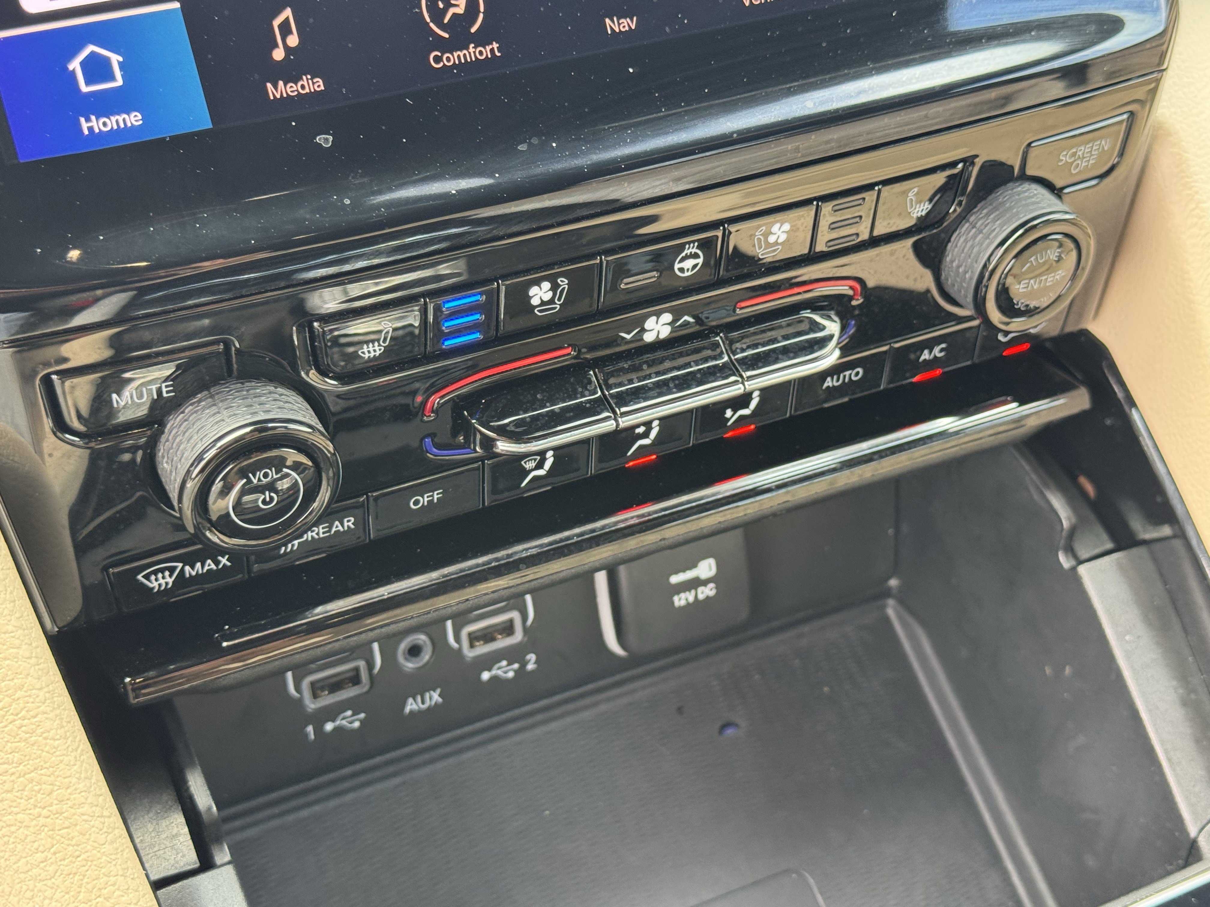 Used 2023 Jeep Grand Cherokee Limited w/ Luxury Tech Group II image 20