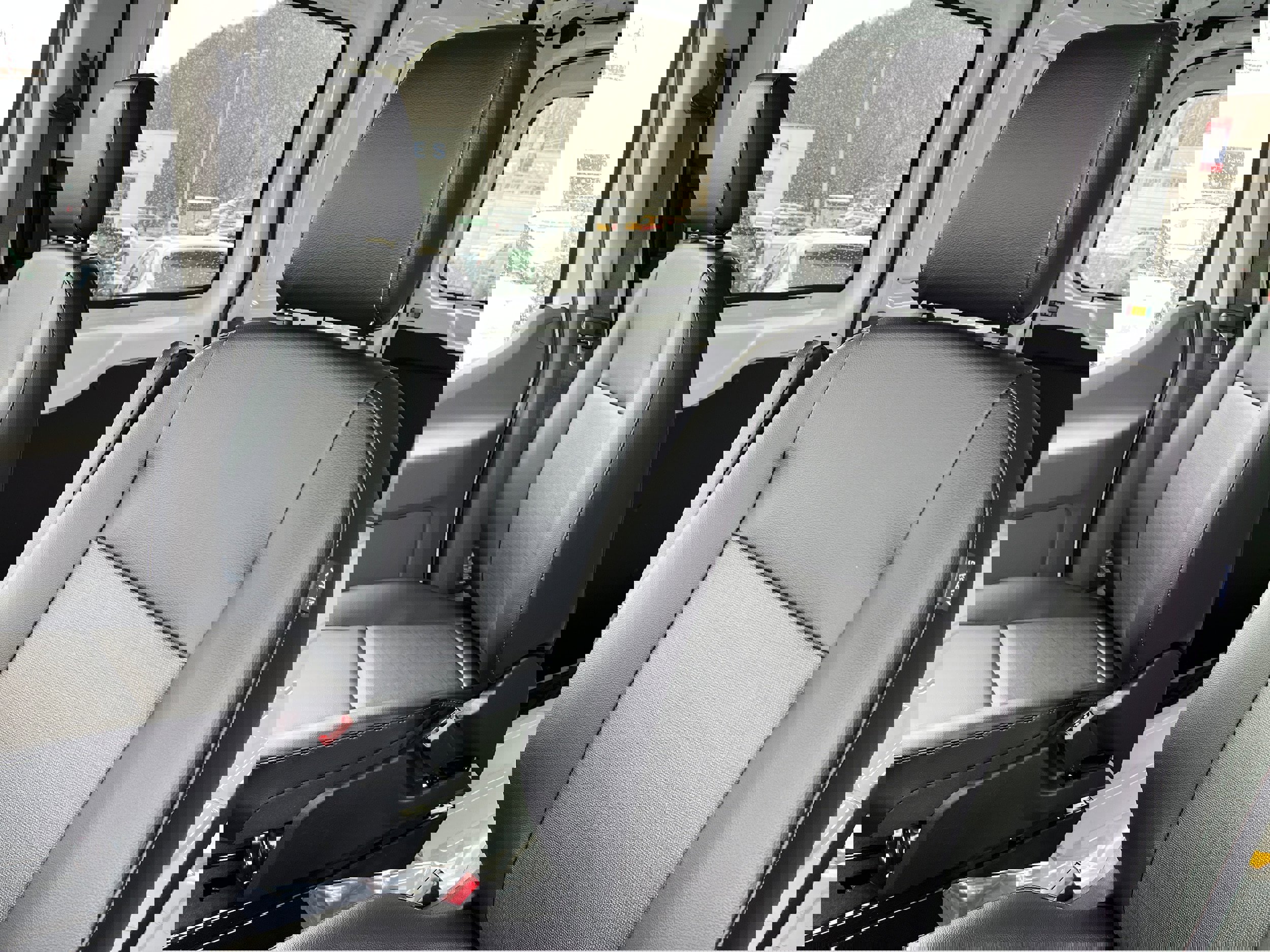 New 2026 Ford Transit 250 148 Medium Roof image 7