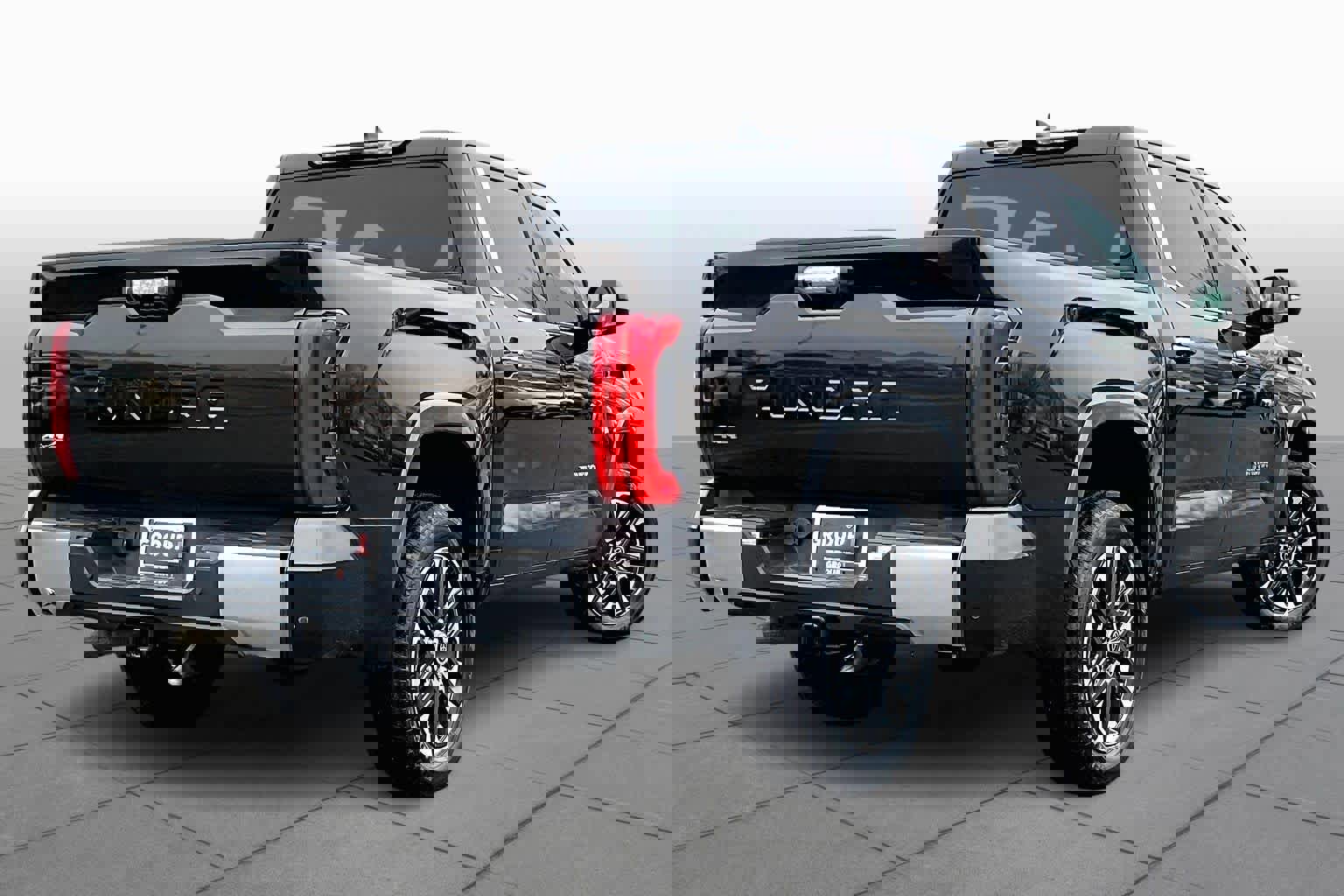 Used 2024 Toyota Tundra Limited image 13