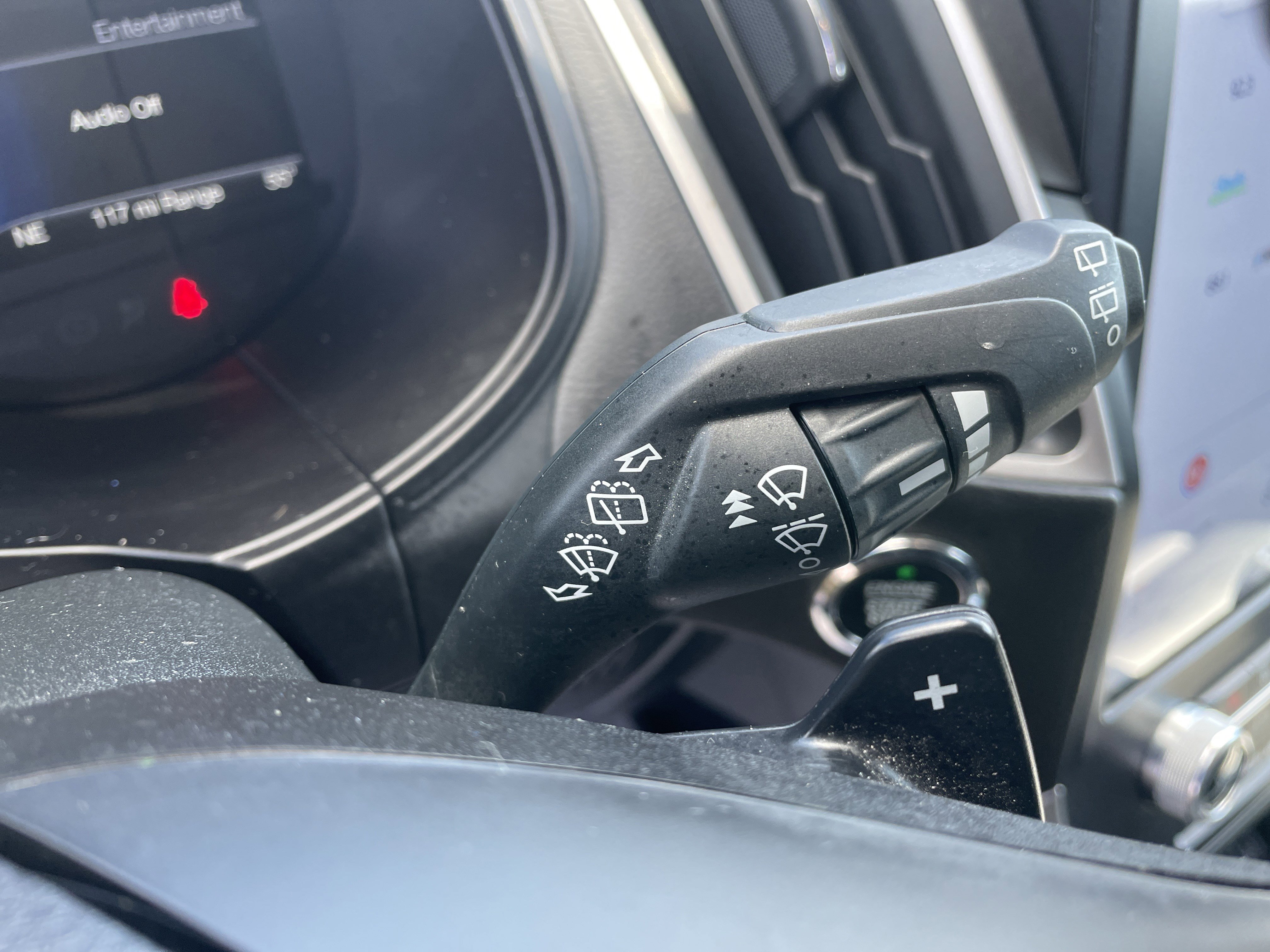 Used 2024 Ford Edge SEL w/ Convenience Package image 20