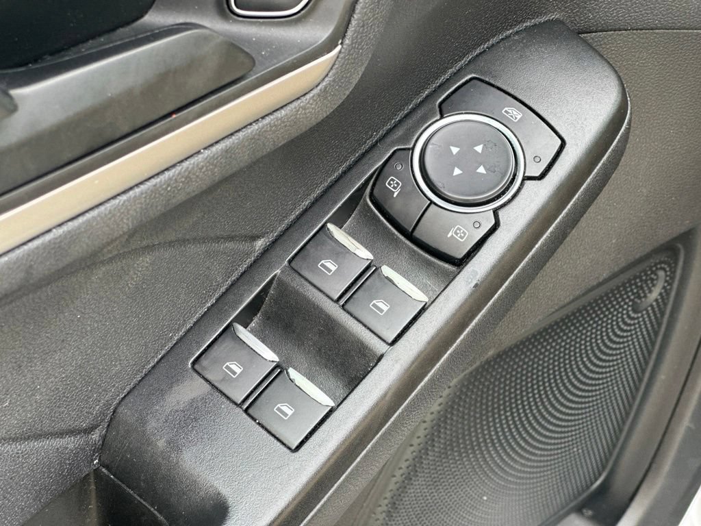Used 2022 Ford Escape SE AWD/4WD image 16
