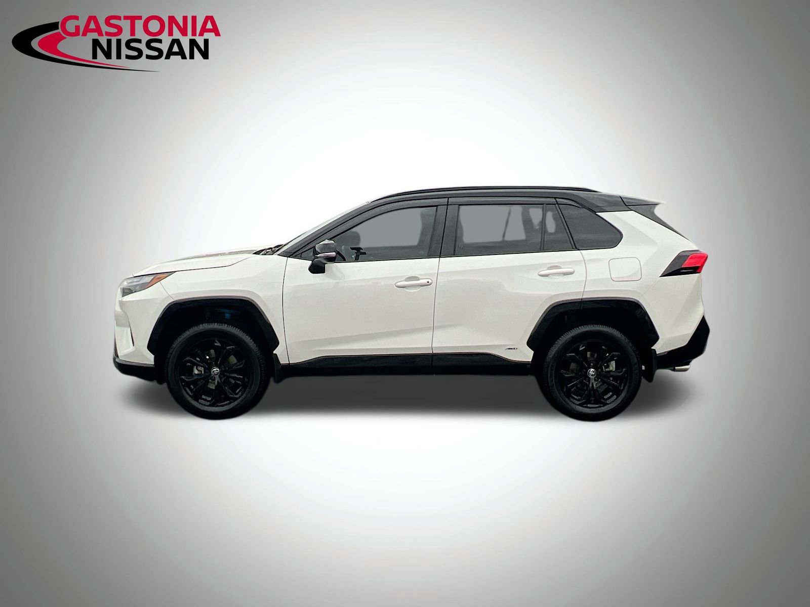 Used 2022 Toyota RAV4 XSE image 5