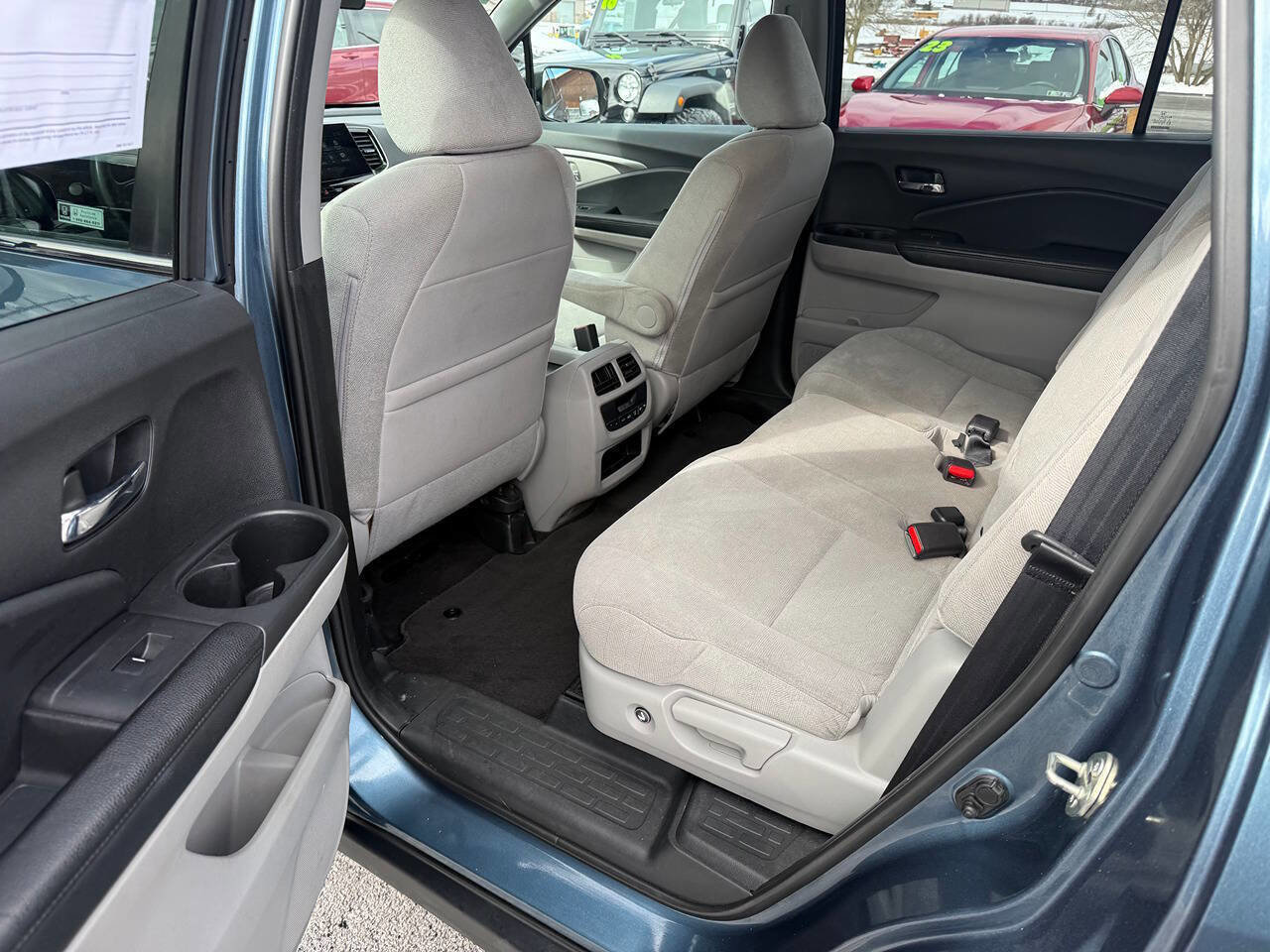 Used 2020 Honda Pilot EX image 11