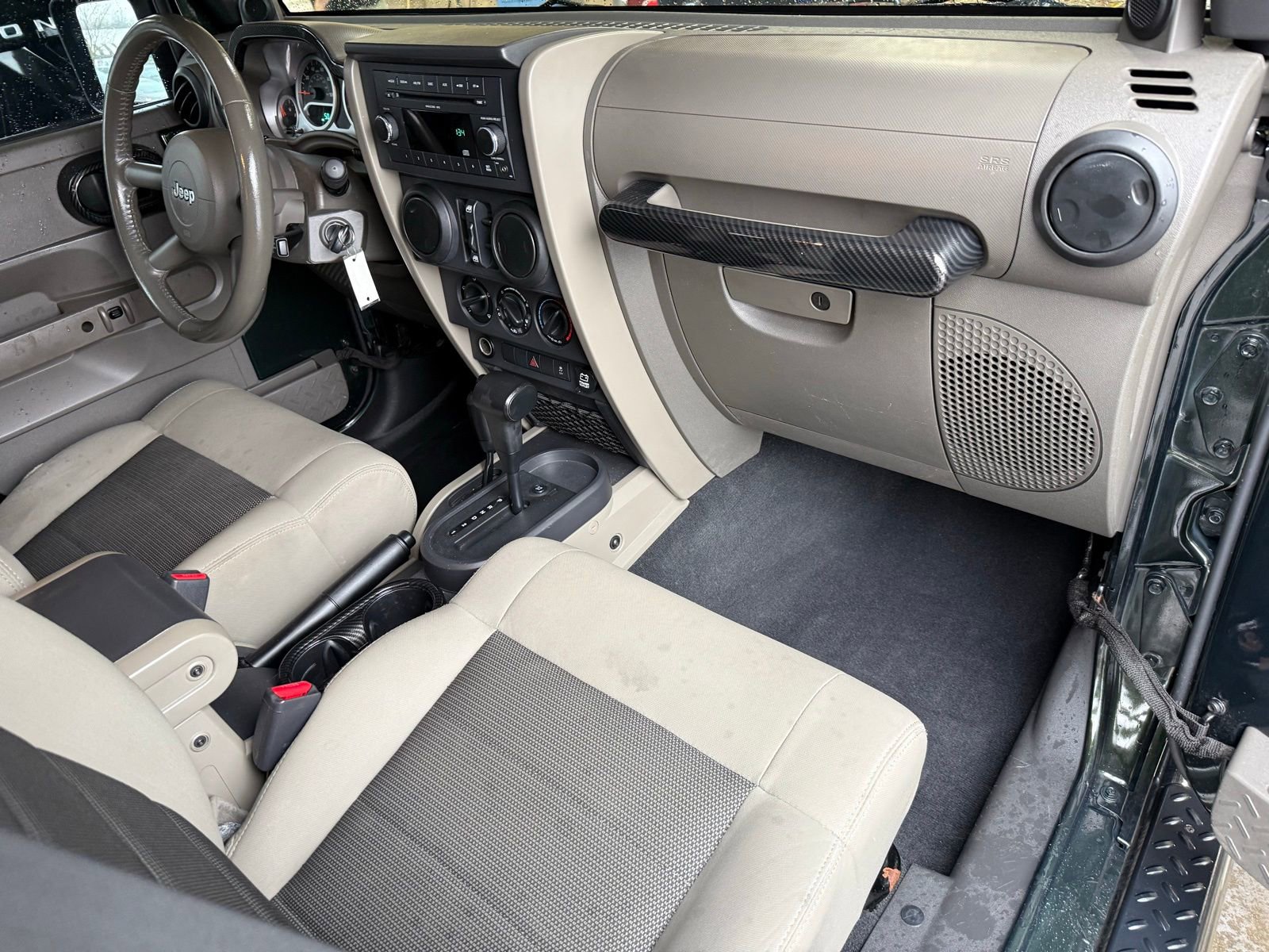 Used 2010 Jeep Wrangler Unlimited Sport image 14