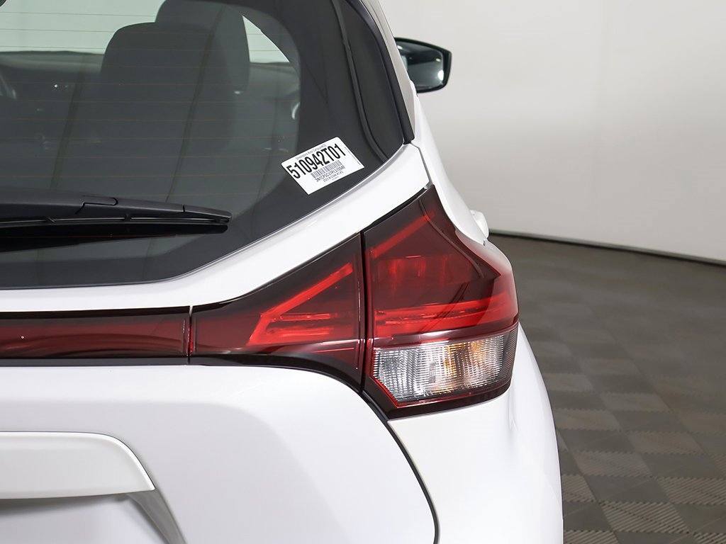 Used 2023 Nissan Kicks SV image 14