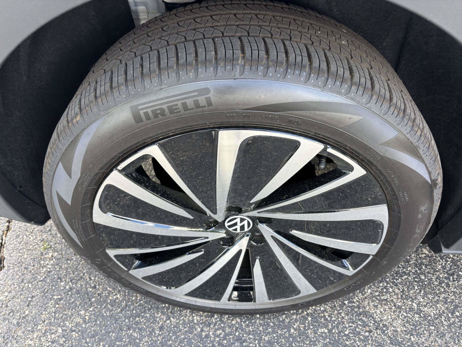 New 2026 Volkswagen ID.4 Pro AWD/4WD image 10