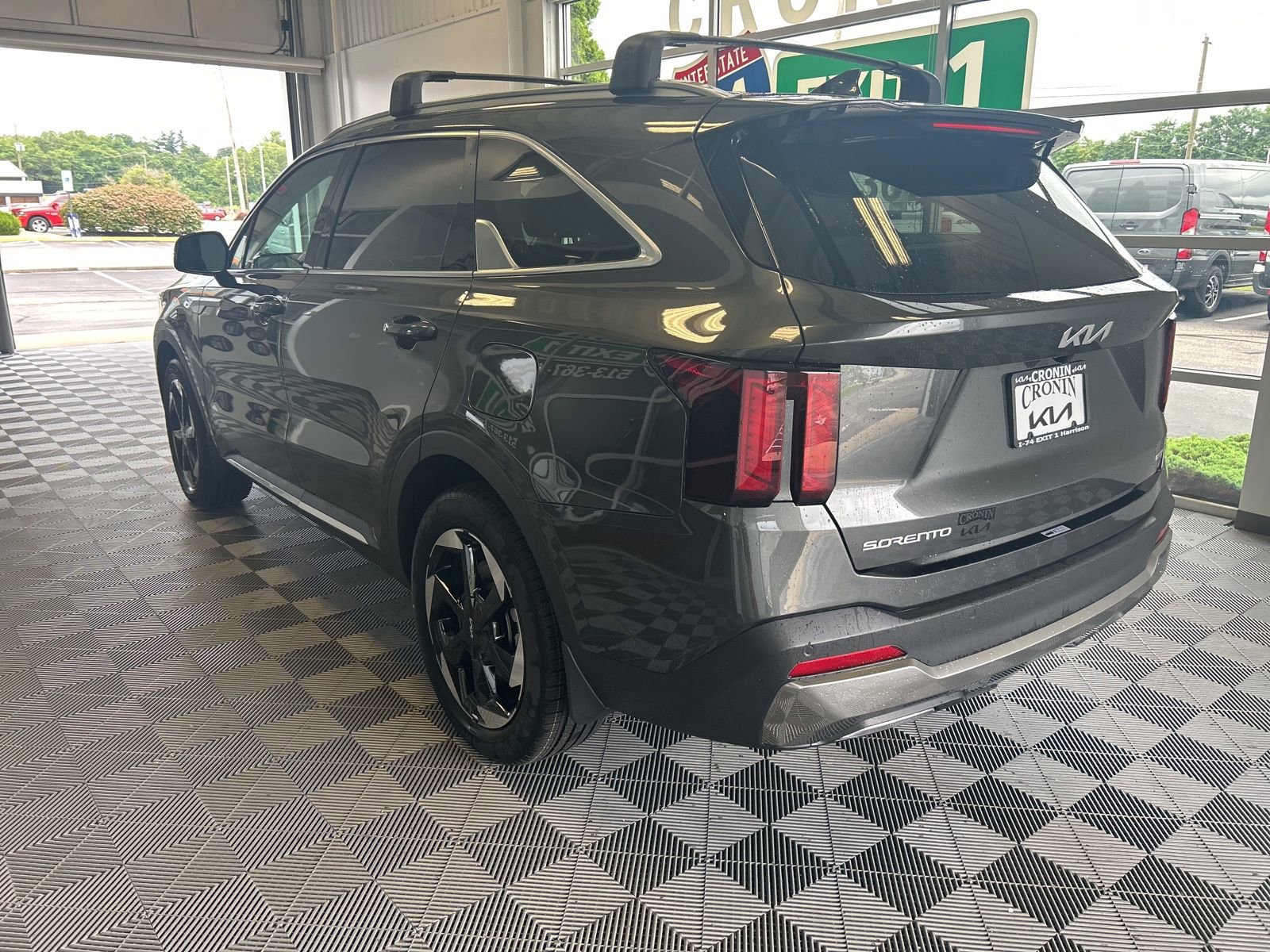 New 2025 Kia Sorento EX image 4