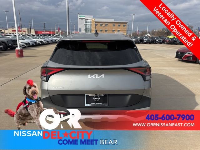 Used 2024 Kia Sportage LX image 4