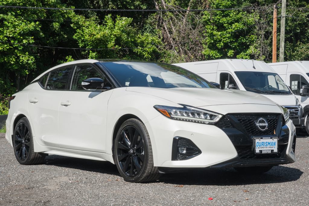 Used 2023 Nissan Maxima SR w/ Sport Mat Group
