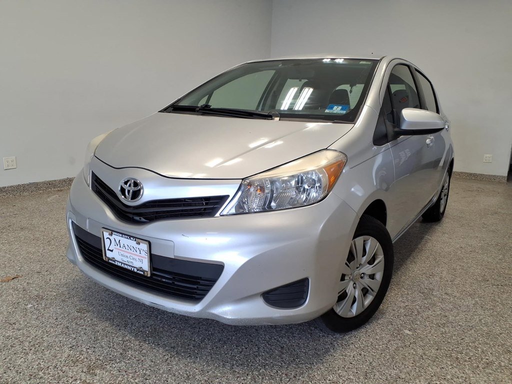 Used 2014 Toyota Yaris LE image 1