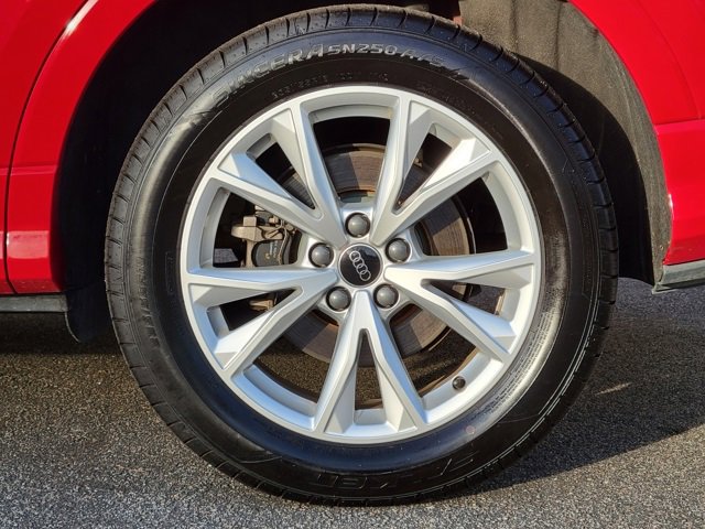 Used 2024 Audi Q3 2.0T Premium image 22