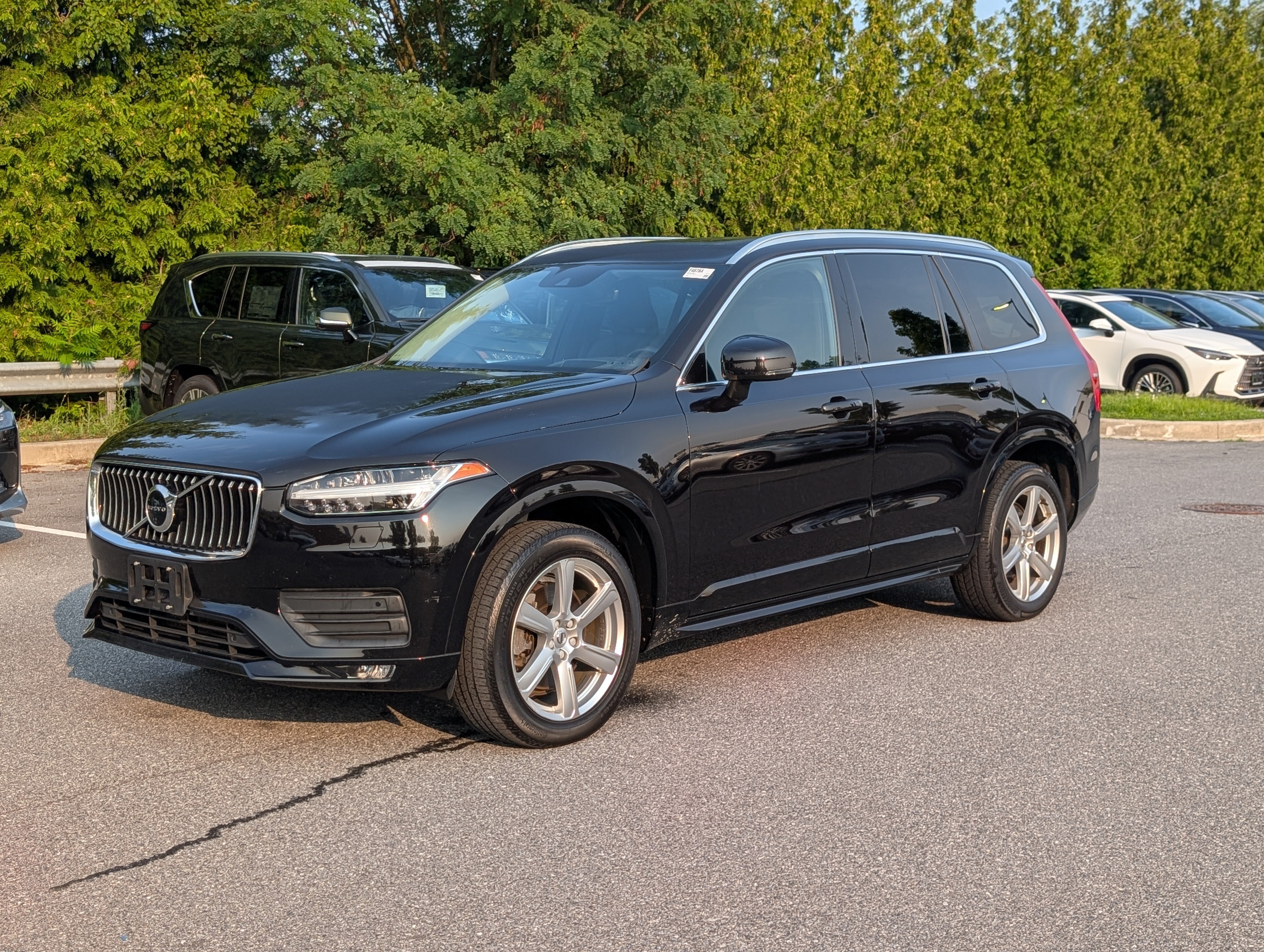 Used 2020 Volvo XC90 T6 Momentum AWD/4WD image 7