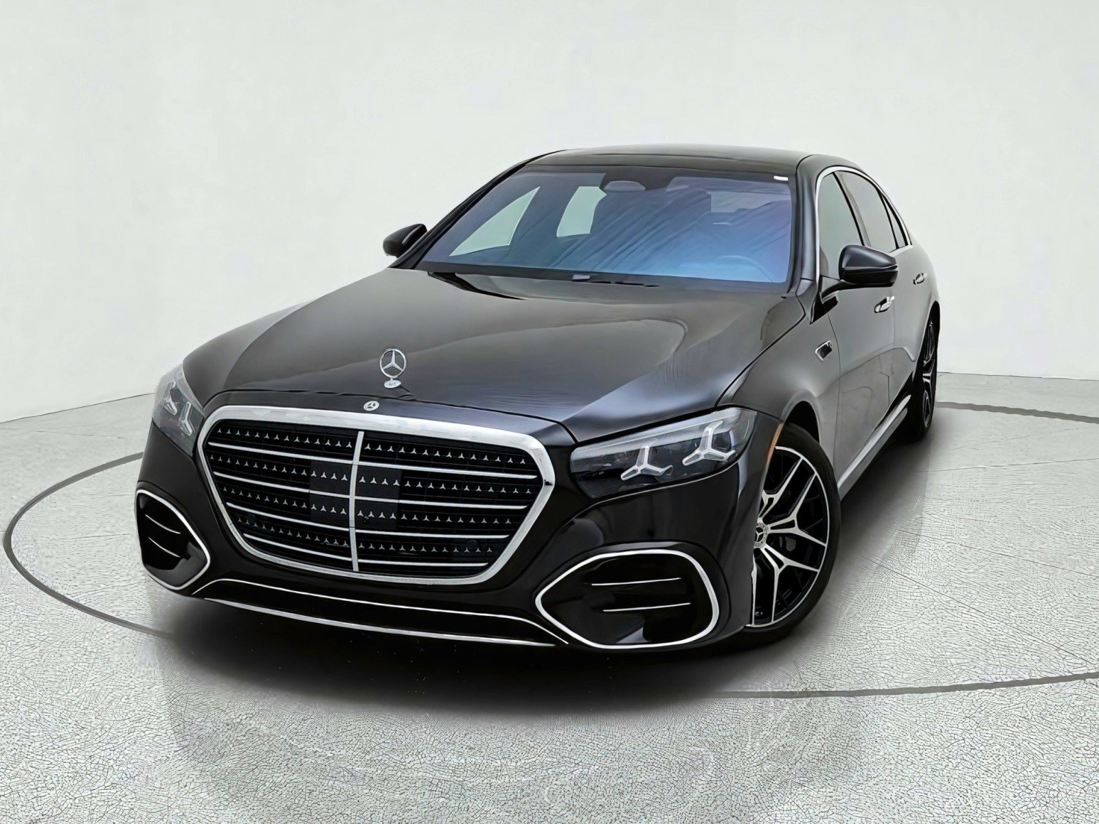 New 2027 Mercedes-Benz S 580 4MATIC Sedan image 2