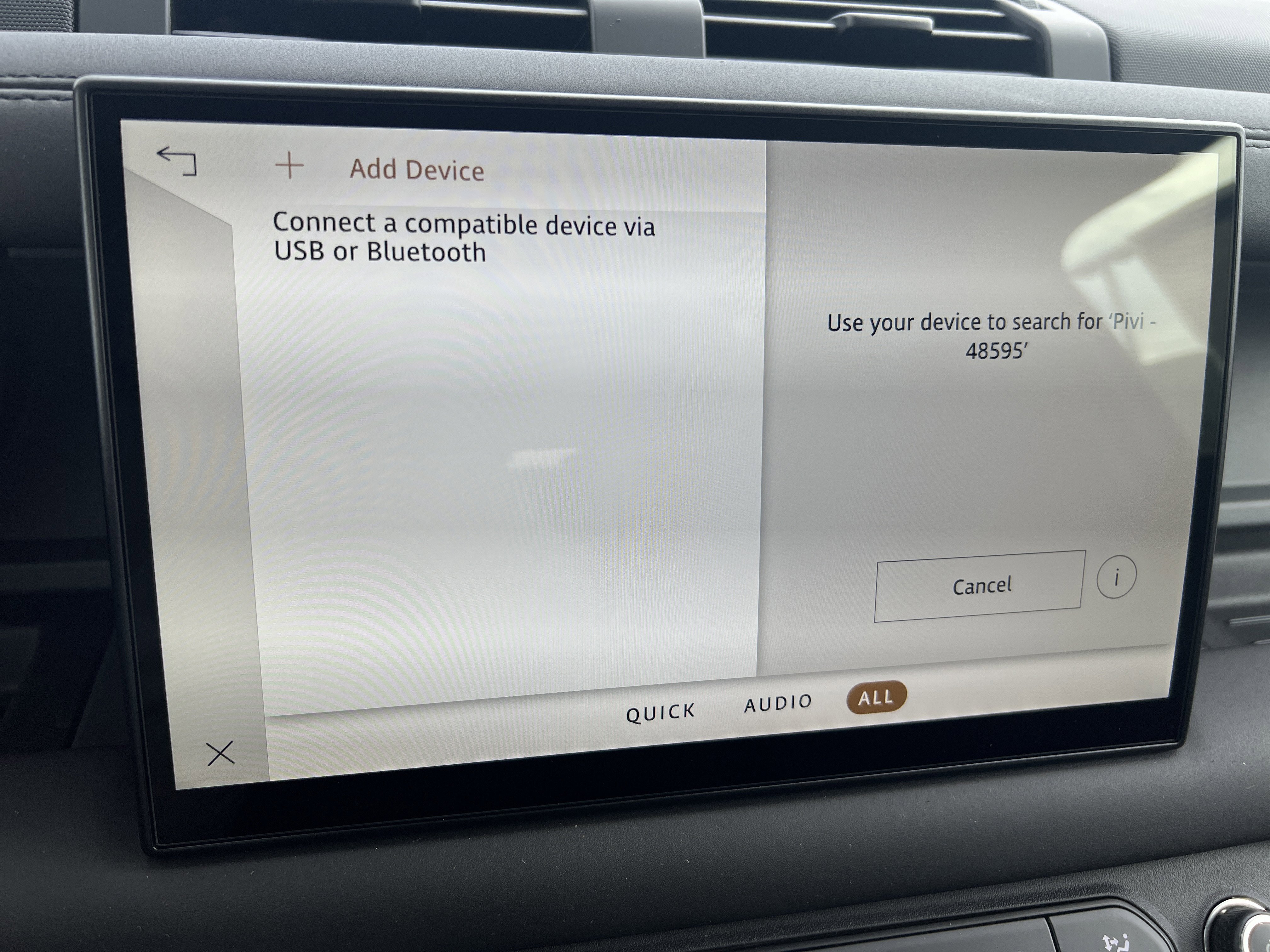 New 2025 Land Rover Defender 90 S image 20