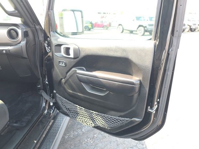 Used 2021 Jeep Wrangler Unlimited Sport w/ Sun And Sound Package AWD/4WD image 37