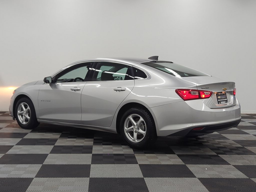Used 2016 Chevrolet Malibu LS FWD image 5