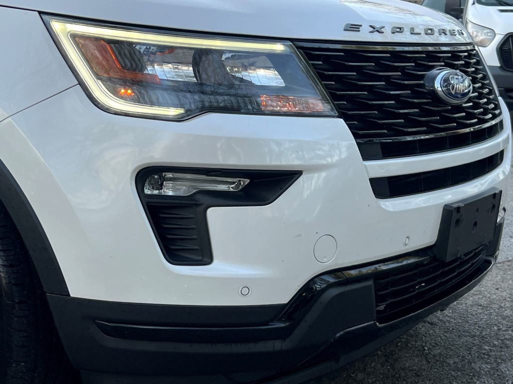 Used 2019 Ford Explorer Sport w/ Ford Safe & Smart Package image 10