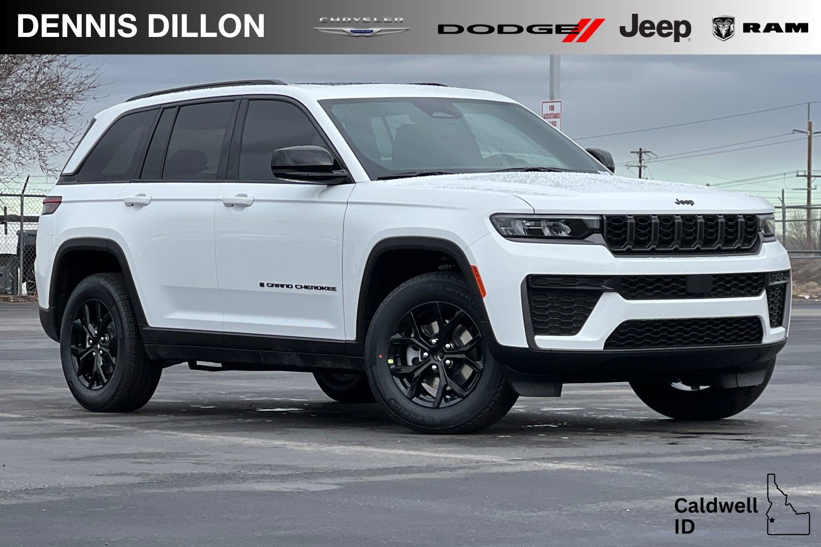New 2026 Jeep Grand Cherokee Altitude AWD/4WD image 1