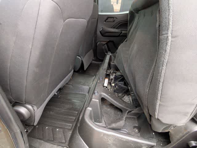 Used 2023 Chevrolet Colorado W/T image 19