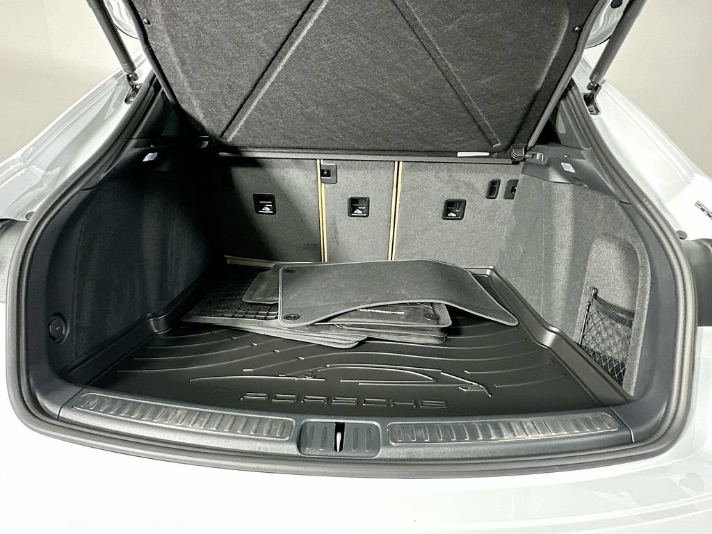 New 2026 Porsche Macan AWD/4WD image 28