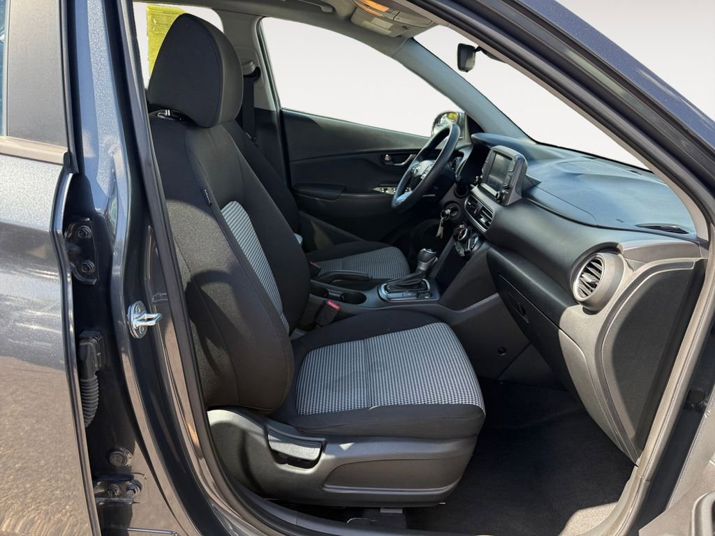 Used 2021 Hyundai Kona SE AWD/4WD image 15