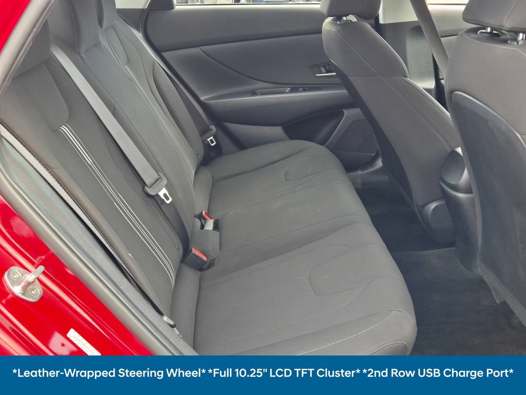 Used 2023 Hyundai Elantra SEL w/ Convenience Package FWD image 15