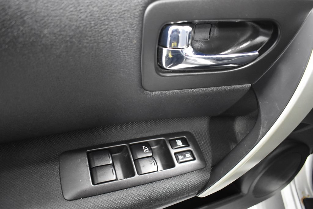 Used 2013 Nissan Rogue S FWD image 15