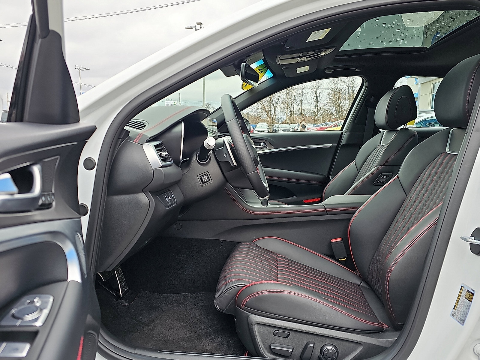 Used 2025 Genesis G70 3.3T Advanced image 14