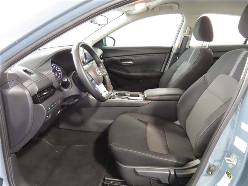 Used 2024 Nissan Sentra SV FWD image 17