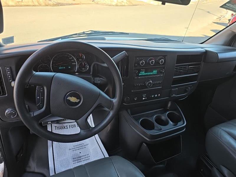Used 2022 Chevrolet Express 3500 LS RWD image 4