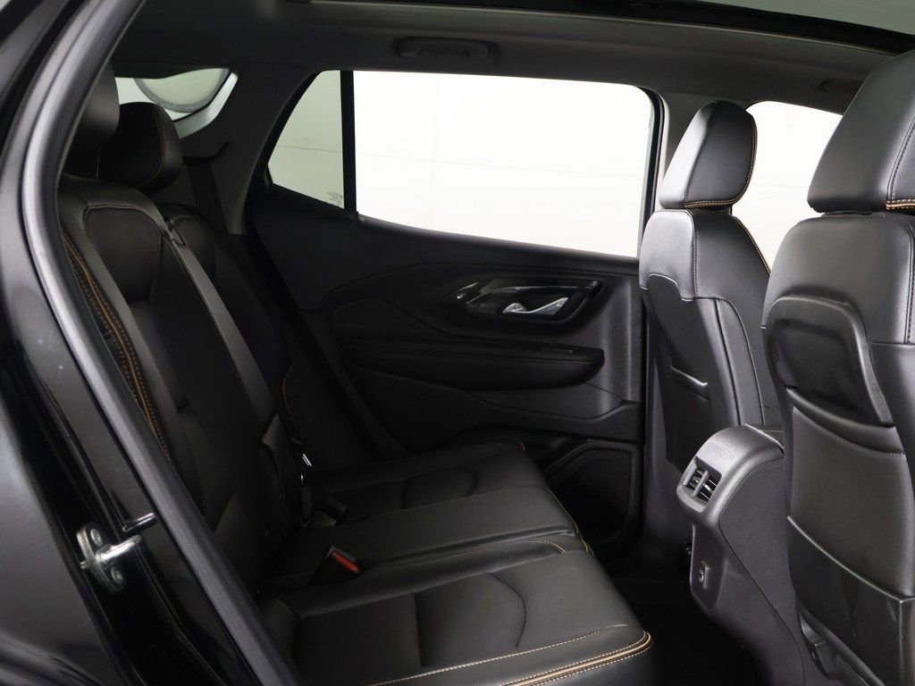 Used 2024 GMC Terrain AT4 w/ Infotainment Package II image 34