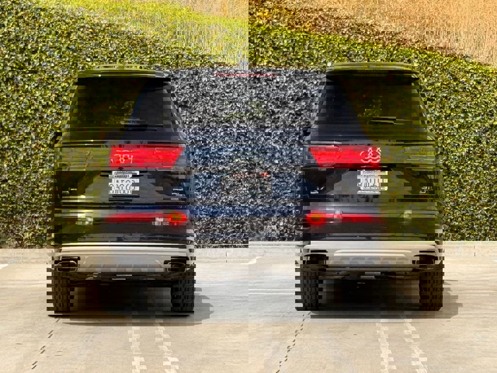 Used 2018 Audi Q7 3.0T Premium Plus image 11