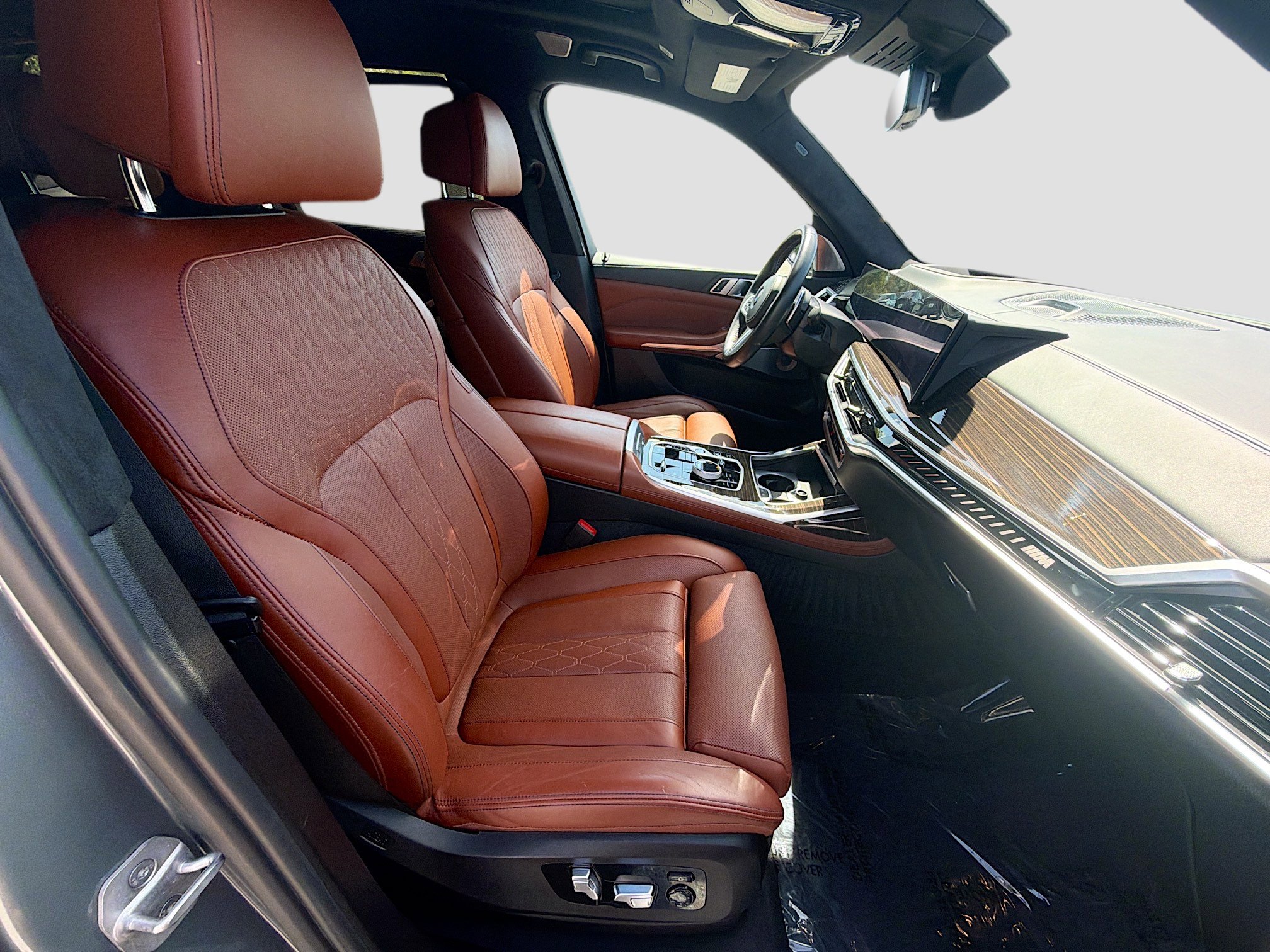Used 2023 BMW X7 M60i w/ Executive Package image 16