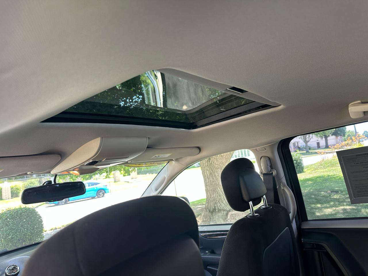 Used 2015 Dodge Grand Caravan American Value Package w/ UConnect Hands-Free Group FWD image 27