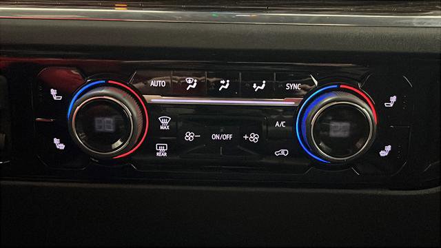 Used 2022 Chevrolet Silverado 1500 LT AWD/4WD image 17