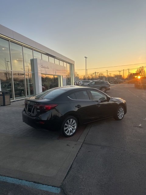 Used 2018 MAZDA MAZDA3 Touring image 10