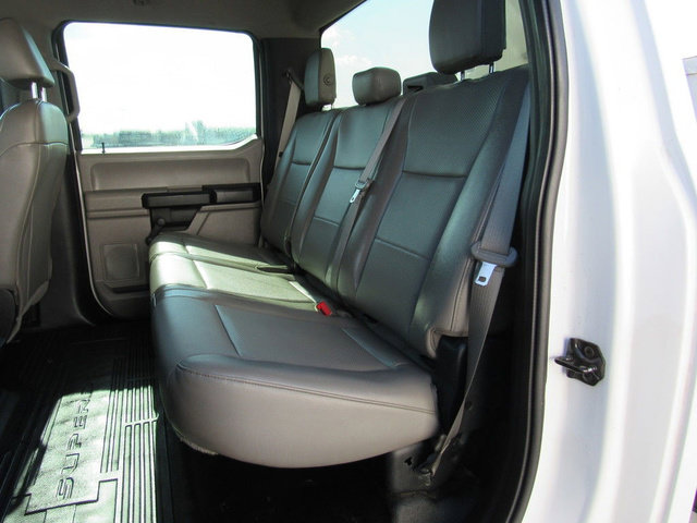 Used 2017 Ford F550 2WD Crew Cab Super Duty image 38