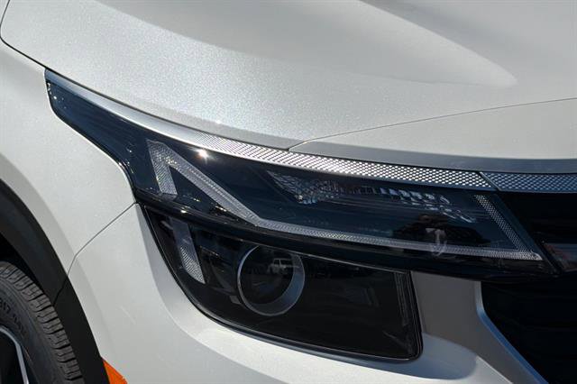 New 2026 Kia Seltos S FWD image 46