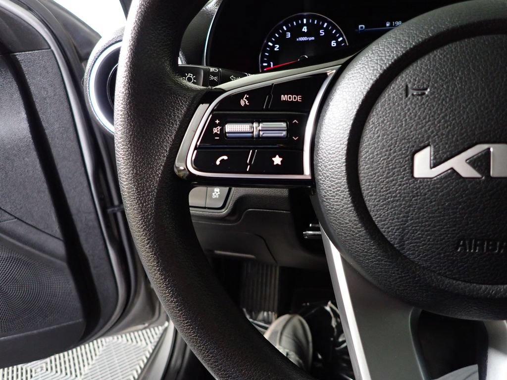 Used 2023 Kia Forte LXS w/ LXS Technology Package FWD image 25